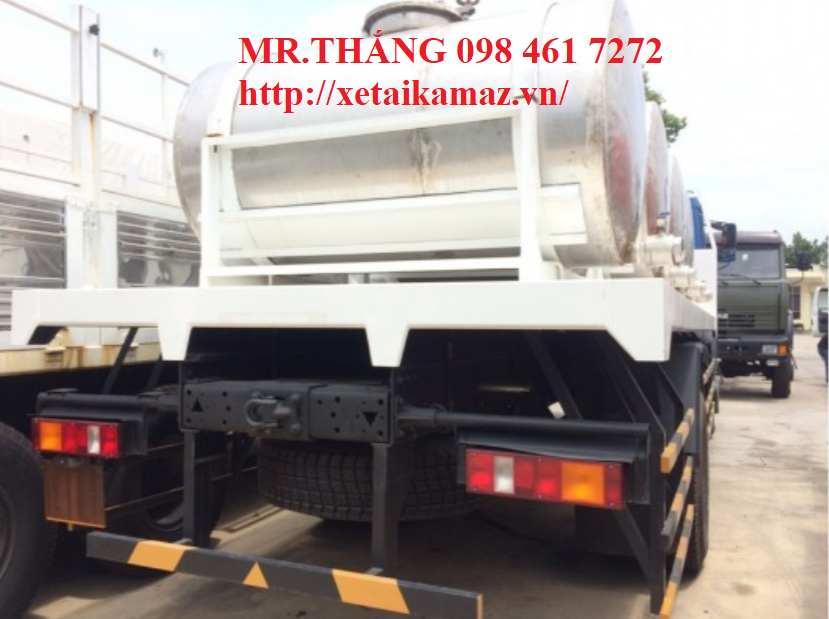 XE KAMAZ 43265(4x4) CHỞ MỦ CAO SU