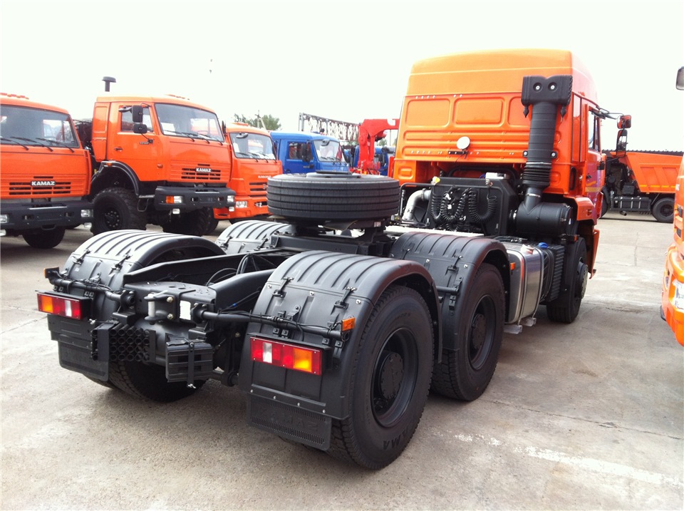 ĐẦU KÉO KAMAZ 6460 (6X4)| SỨC KÉO THIẾT KẾ 62 TẤN | 400HP | EURO 4 | 2021