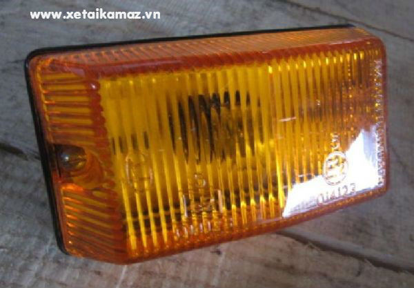 Đèn chỉ giới bên (xi nhan gò má)