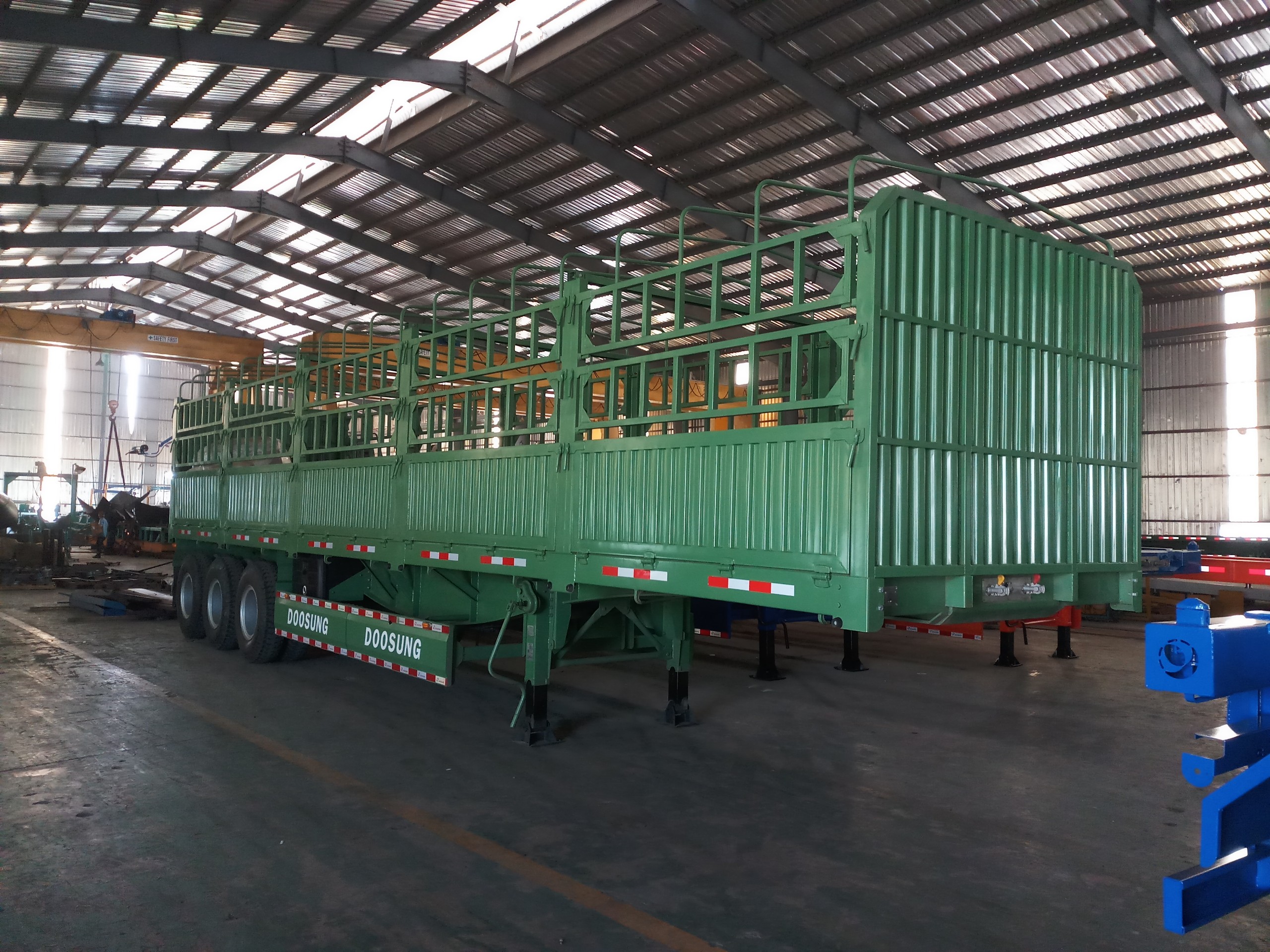 ROMOOC LỒNG MUI BẠT DOOSUNG 3 TRỤC 40 FEET TẢI 30.200 KG 2022
