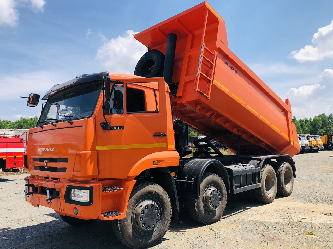 XE BEN KAMAZ 6540 (8x4) 4 CHÂN EURO 4| THÙNG BEN 15 KHỐI | XE BEN KAMAZ 17 TẤN