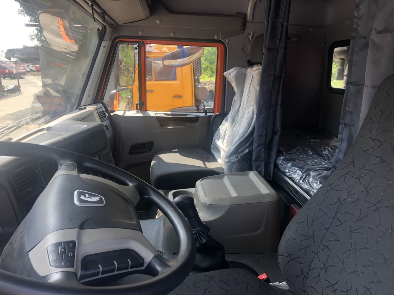 XE BEN KAMAZ 6540 (8x4) 4 CHÂN EURO 4| THÙNG BEN 15 KHỐI | XE BEN KAMAZ 17 TẤN